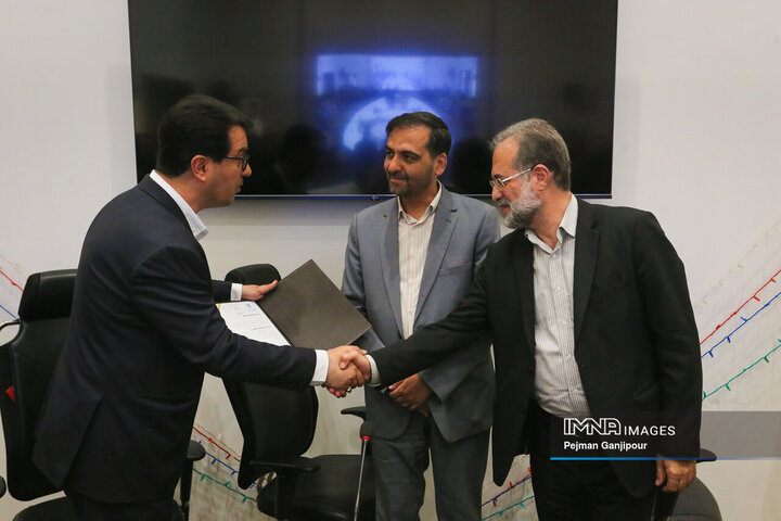 آیین تکریم و معارفه اداره کل سرمایه انسانی، اداره کل بازرسی و اداره کل حسابرسی شهرداری اصفهان