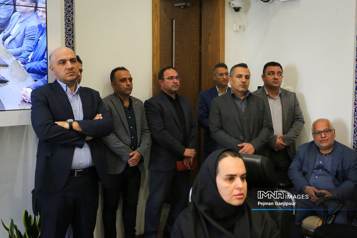 آیین تکریم و معارفه اداره کل سرمایه انسانی، اداره کل بازرسی و اداره کل حسابرسی شهرداری اصفهان