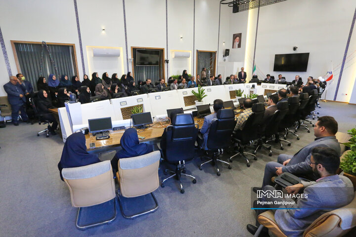 آیین تکریم و معارفه اداره کل سرمایه انسانی، اداره کل بازرسی و اداره کل حسابرسی شهرداری اصفهان