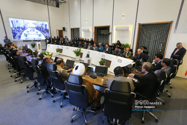 آیین تکریم و معارفه اداره کل سرمایه انسانی، اداره کل بازرسی و اداره کل حسابرسی شهرداری اصفهان