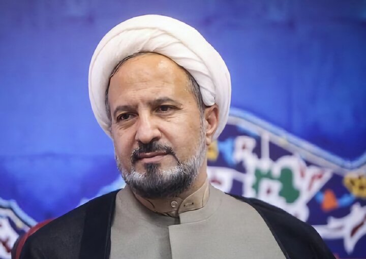 ما همه انگشتان یک پنجه‌ایم