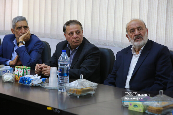 اصفهان به کارگاه بزرگ نامرئی عمرانی و توسعه‌ای تبدیل شده است