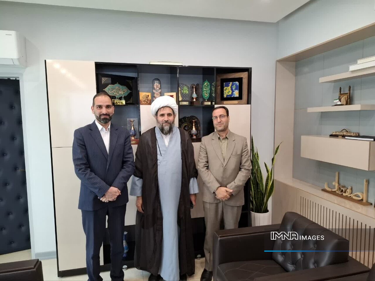 مدیریت شهری باید برای خدمترسانی هرچه بهتر قوام و استمرار داشته باشد