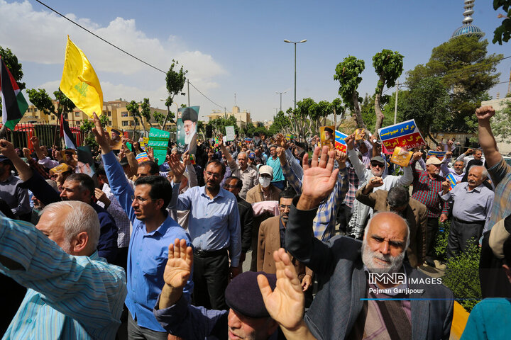 راهپیمایی مردم اصفهان در حمایت از مردم مظلوم غزه