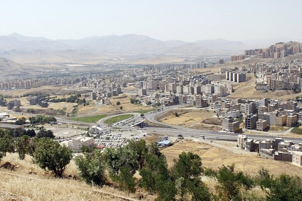 سنندج، شهری بنا شده بر دوش تپهها