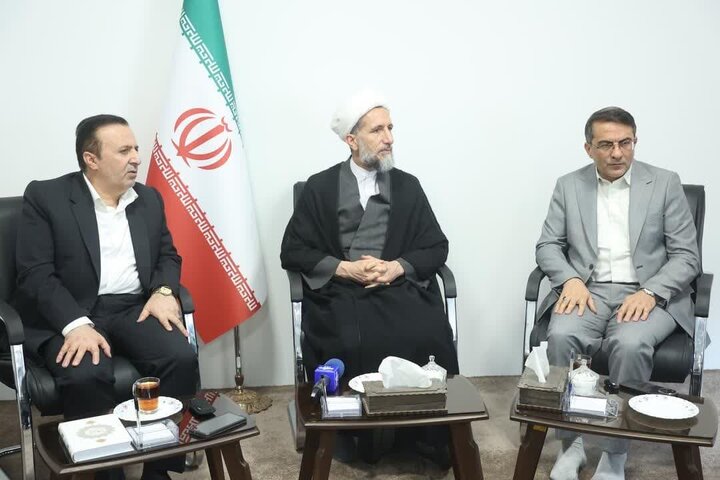 راه‌اندازی آزمایشی سامانه فوریت‌های اداری در قزوین