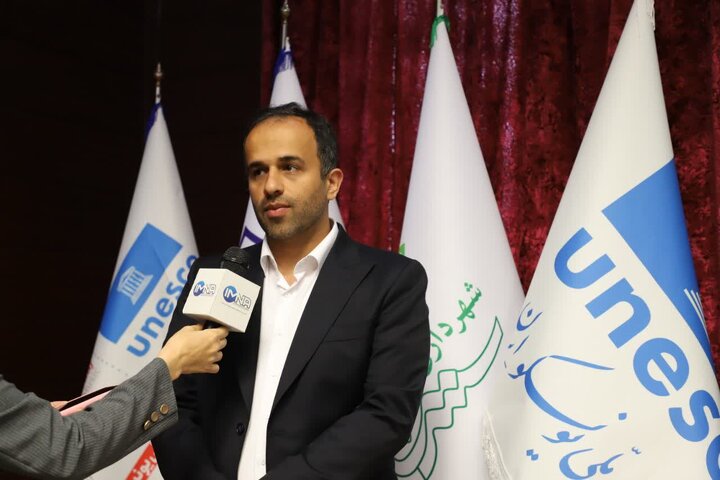 اقتصاد شهر رشت بر پایه خوراک شکل گرفته است