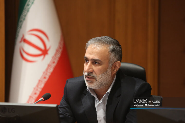 نشست خبری رئیس و رؤسای کمیسیون‌های تخصصی شورای شهر قم