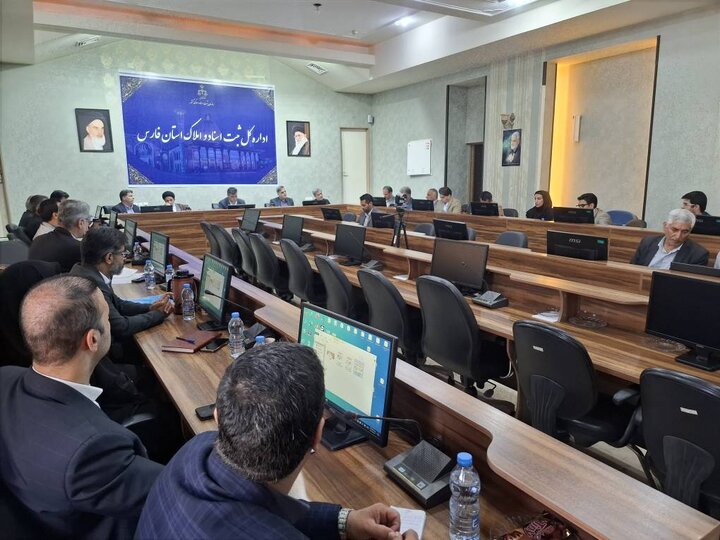 فارس در صدر حدنگاری اراضی؛ تاکید بر تسریع در صدور اسناد تک برگ