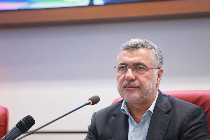 پیگیری وضعیت مصدومان حادثه واژگونی اتوبوس در استان فارس از سوی وزیر بهداشت