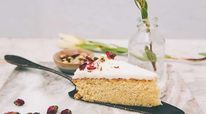 آیا امکان سفارش کیک تولد بدون گلوتن یا رژیمی وجود دارد؟