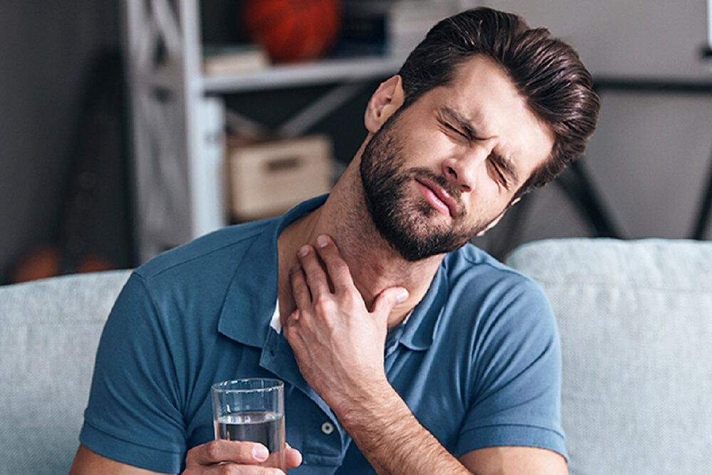 عسل برای درمان گلو درد