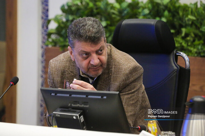 تجهیز ۱۲۷ تقاطع شهر اصفهان به برق اضطراری 