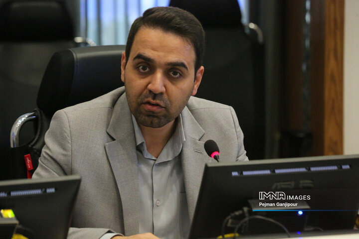 لزوم بسیج امکانات و رفع گلوگاه‌های قانونی برای افزایش سرمایه‌گذاری مردم در اقتصاد