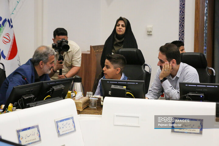 جلسه علنی شورای شهر اصفهان