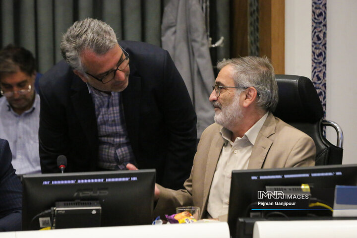 جلسه علنی شورای شهر اصفهان