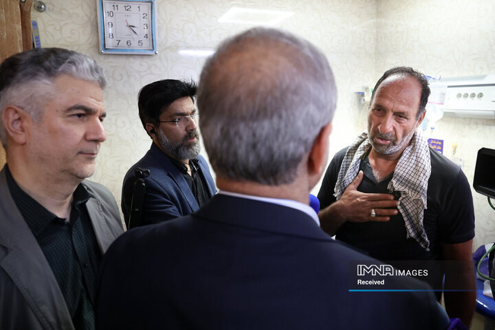 حضور رئیس جمهور در بندر شهید رجایی