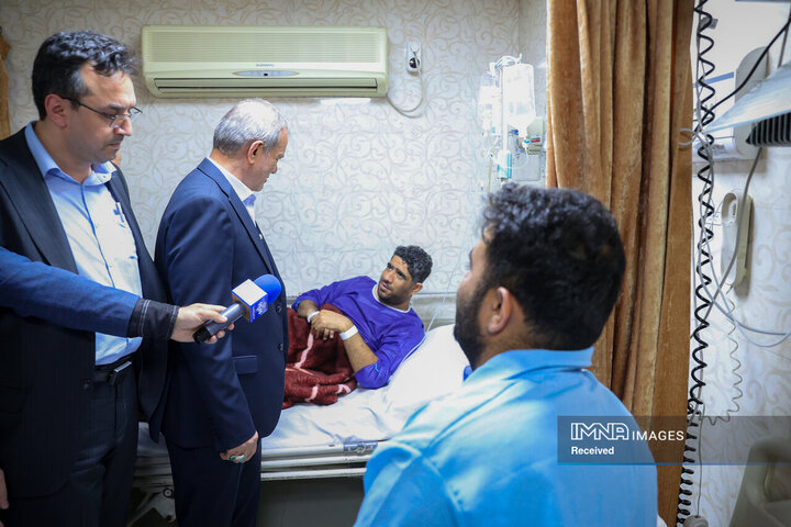 حضور رئیس جمهور در بندر شهید رجایی