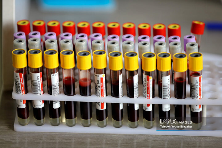 اهدای خون مردم همدان به حادثه‌دیدگان بندر شهید رجایی