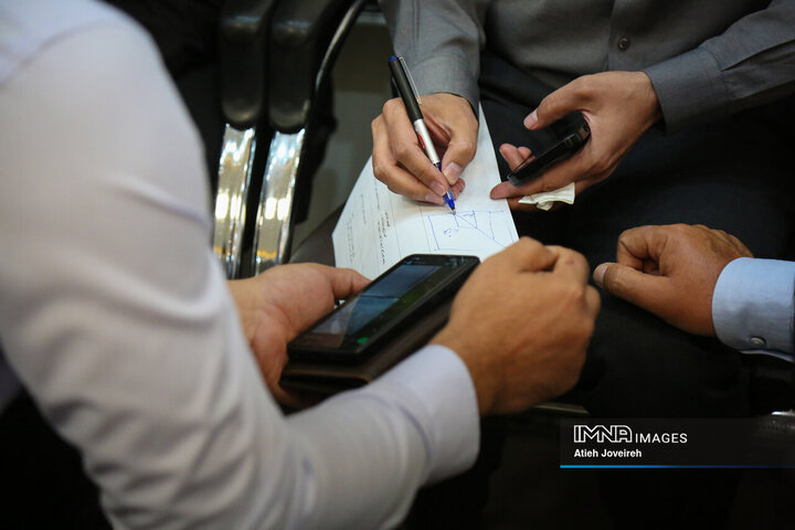 کمیته نظارتی شورای شهر اصفهان در شهرداری منطقه 4