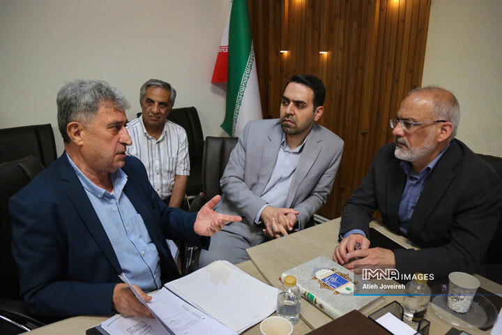 کمیته نظارتی شورای شهر اصفهان در شهرداری منطقه 4