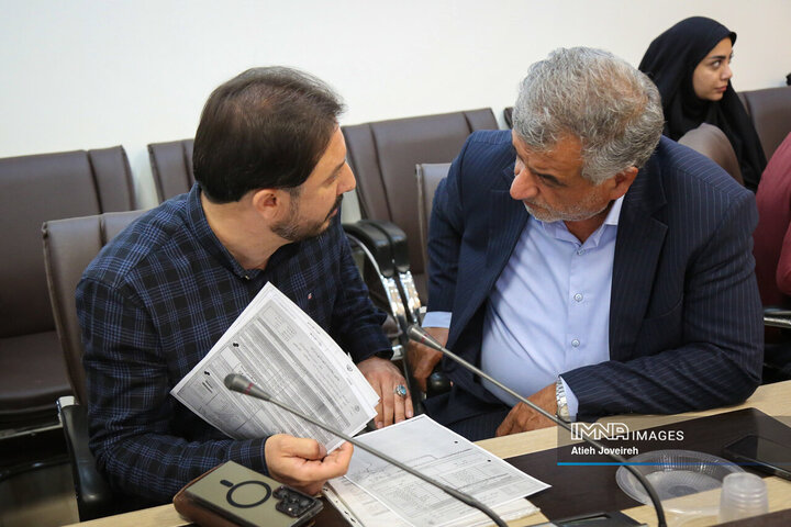 کمیته نظارتی شورای شهر اصفهان در شهرداری منطقه 4