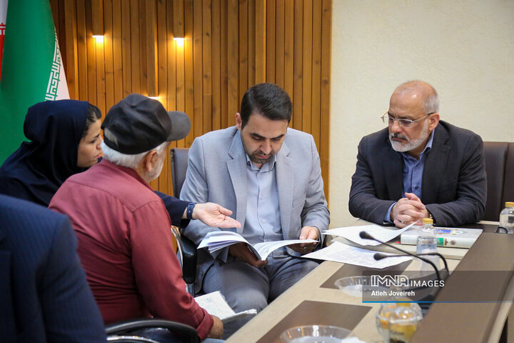 کمیته نظارتی شورای شهر اصفهان در شهرداری منطقه 4