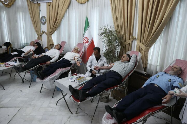 ابراز همدردی معاون اول رئیس‌جمهور و اعضای هیئت دولت با مجروحان حادثه بندر شهید رجایی