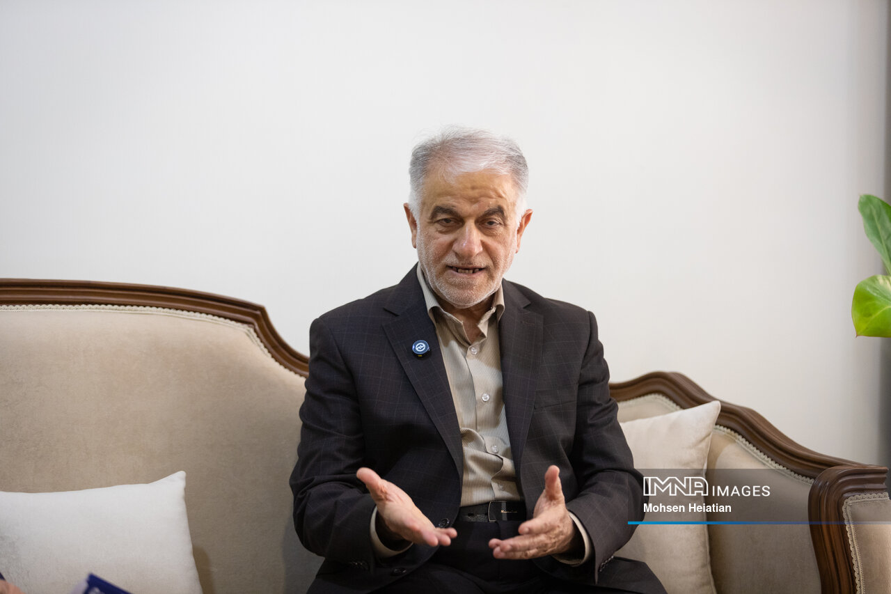 تفاوت اصلی مدیریت شهری قبل و بعد از انقلاب، ورود مردم به اداره شهرها است