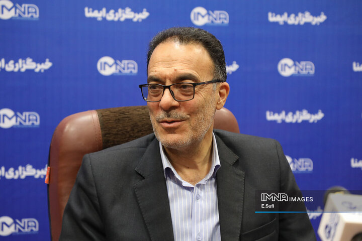 حضور نماینده مردم اراک در مجلس در دفتر نمایندگی خبرگزاری ایمنا در استان مرکزی