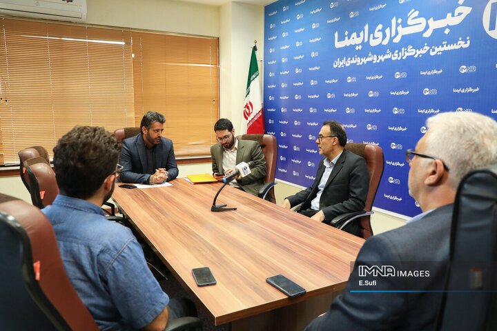 حضور نماینده مردم اراک در مجلس در دفتر نمایندگی خبرگزاری ایمنا در استان مرکزی