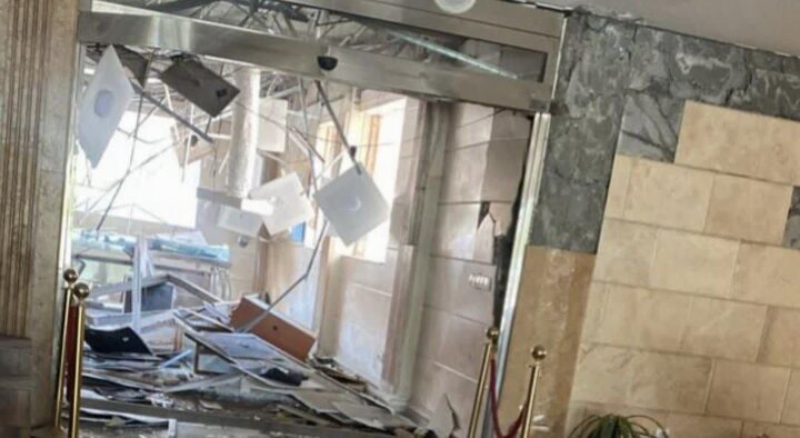 خسارت به ۳ مجموعه گردشگری هرمزگان در پی حادثه بندر شهید رجایی