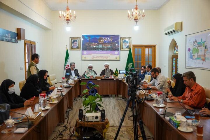 حرم مطهر شاهچراغ (ع) میزبان جشن‌های دهه کرامت