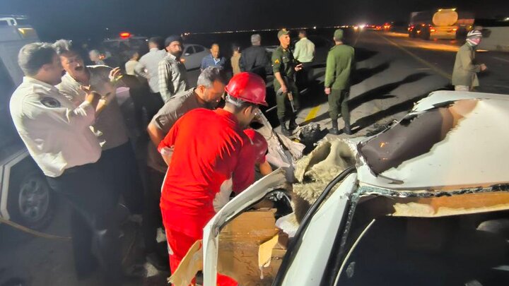 تصادف زنجیره‌ای چندین خودرو در کرمانشاه با ۳ مصدوم و یک جان‌باخته