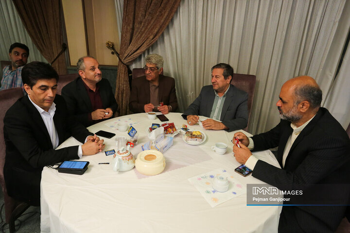 آیین تجلیل از خادمان ستاد سفر شهر اصفهان