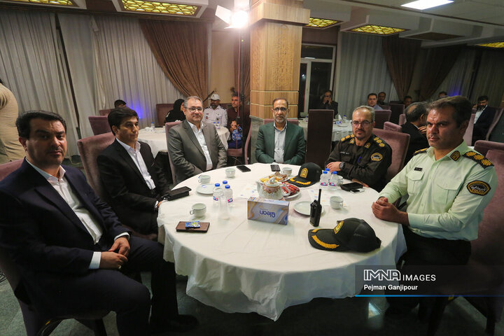 آیین تجلیل از خادمان ستاد سفر شهر اصفهان