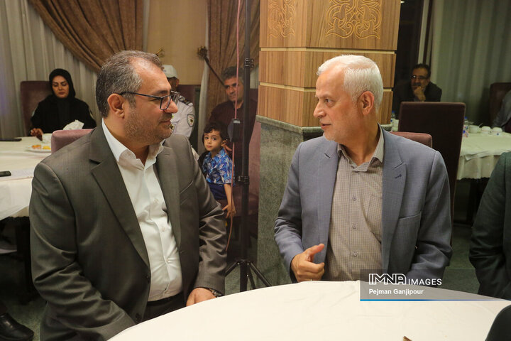 آیین تجلیل از خادمان ستاد سفر شهر اصفهان