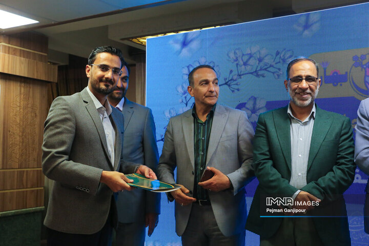 آیین تجلیل از خادمان ستاد سفر شهر اصفهان