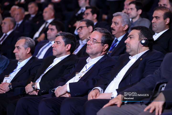 نشست با تجار و بازرگانان ایران و آذربایجان