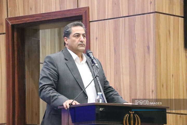 انتقاد معاون استاندار کرمان از نبود توازن بین برداشت از معادن و منافع حاصله برای مردم