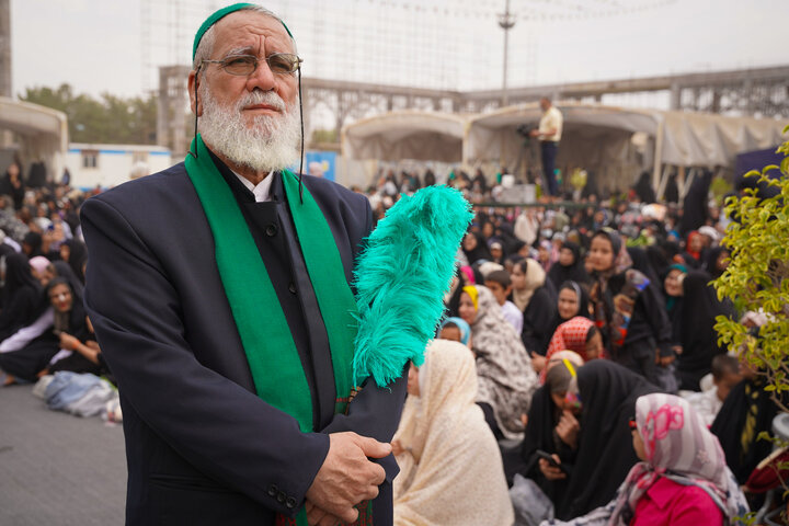 جشن روز دختر در حرم زینبیه اصفهان