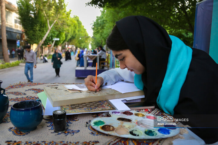 ویژه برنامه هفته اصفهان در گذر فرهنگی چهارباغ