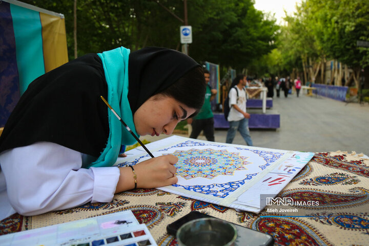 ویژه برنامه هفته اصفهان در گذر فرهنگی چهارباغ