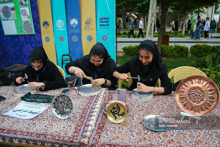 ویژه برنامه هفته اصفهان در گذر فرهنگی چهارباغ