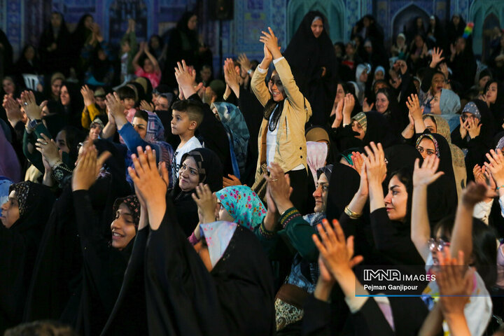 ویژه برنامه «قرار عاشقی با امام هشتم»