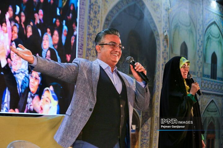 ویژه برنامه «قرار عاشقی با امام هشتم»