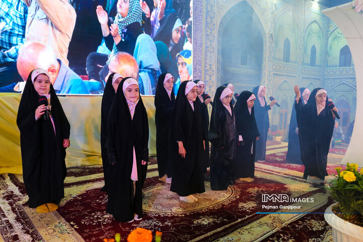 ویژه برنامه «قرار عاشقی با امام هشتم»