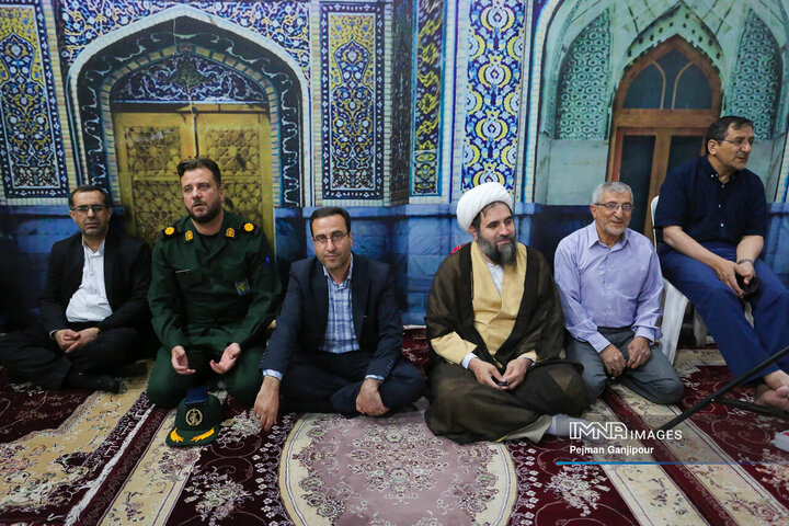 ویژه برنامه «قرار عاشقی با امام هشتم»