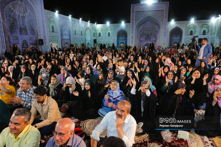 ویژه برنامه «قرار عاشقی با امام هشتم»