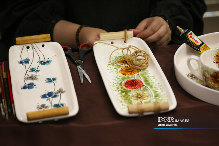 بازارچه تولید زنده صنایع دستی